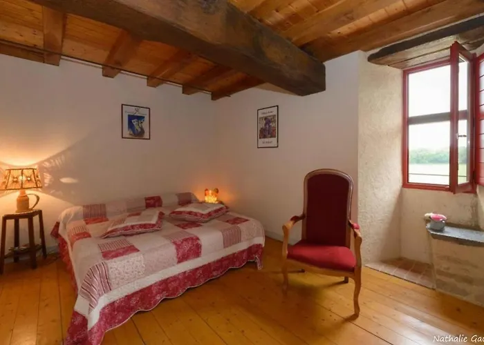 Maison De Campagne Spacieuse Avec Piscine Privee Et Jardin Clos - Fr-1-306-1114 Casa de Férias