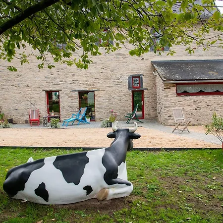 Maison Spacieuse Avec Piscine Chauffee, Jardin Clos Et Equipements De Loisirs En Pleine Campagne - Fr-1-306-1114 Holiday home *